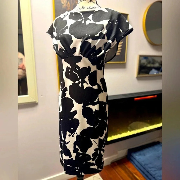 Stunning Ck midi dress - Picture 1 of 8